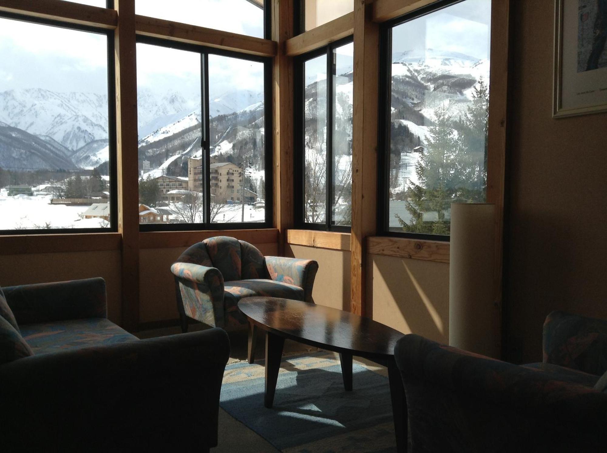 Hakuba Alpine Hotel Exteriör bild